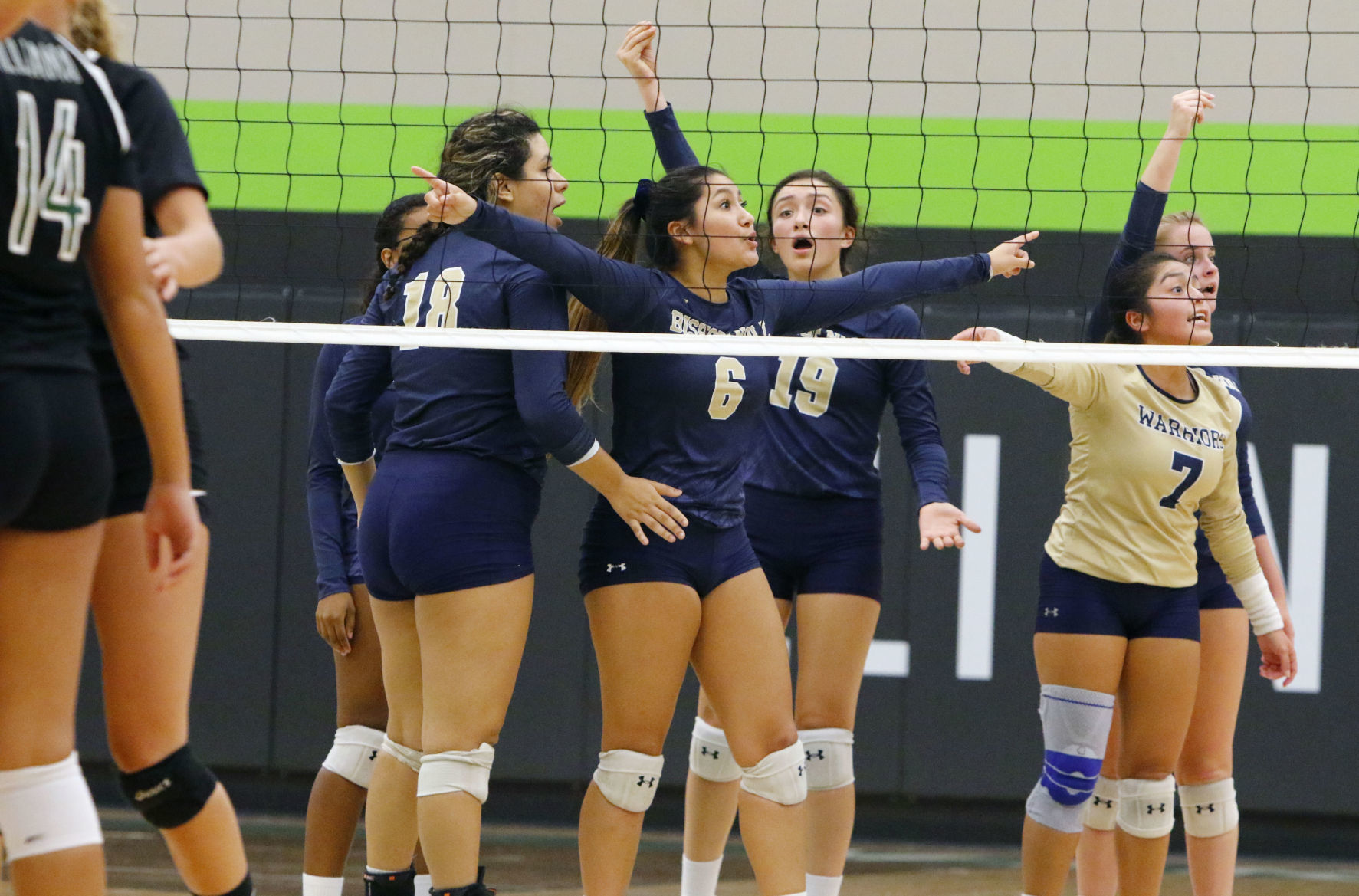 Bishop Noll at Illiana Christian volleyball